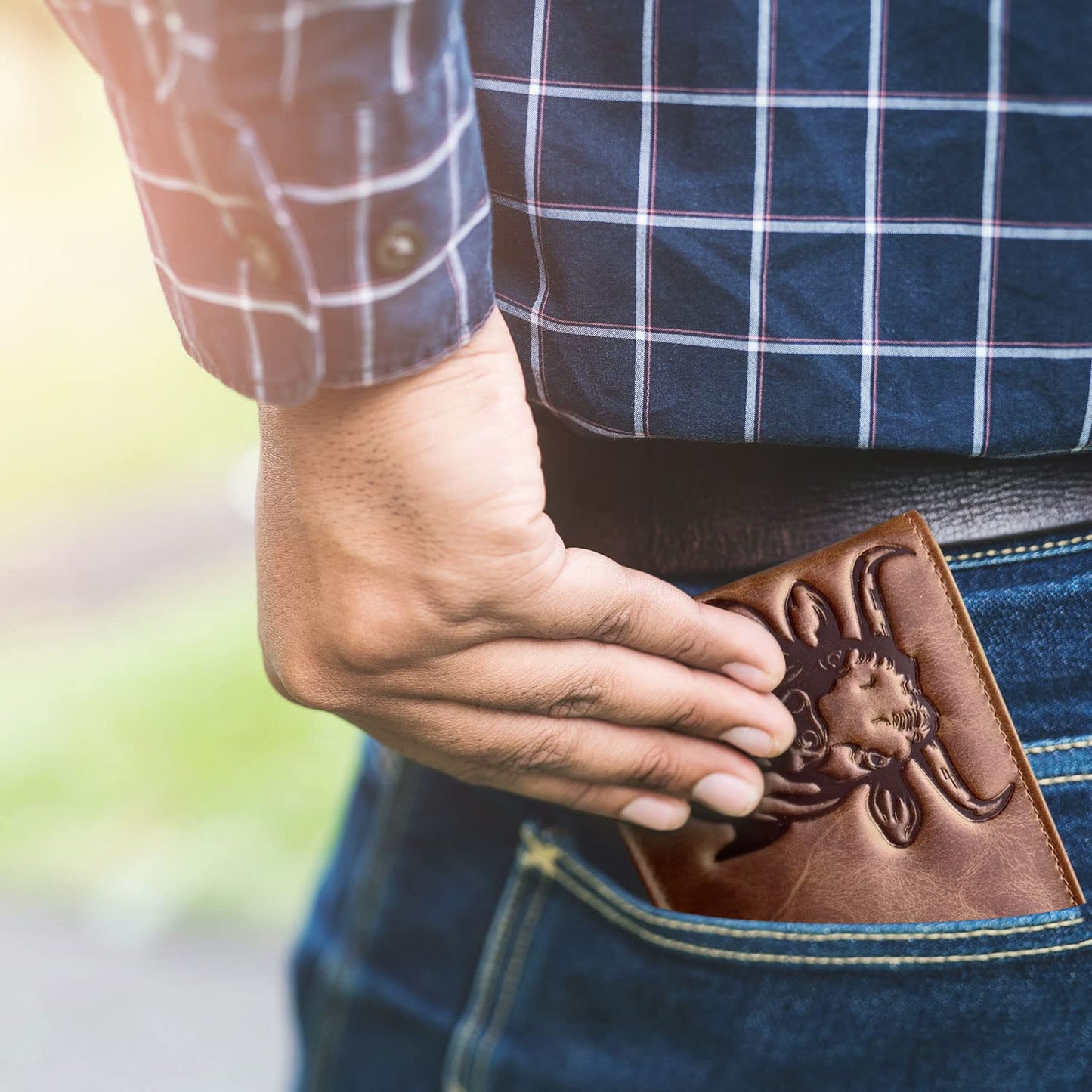 MID WEST RANGE Western Wallet For Men - Full Grain Leather Rodeo Bull Bifold Wallet For Cowboys - Mens RFID Wallet - Cowboy Wallet - Gifts For Him