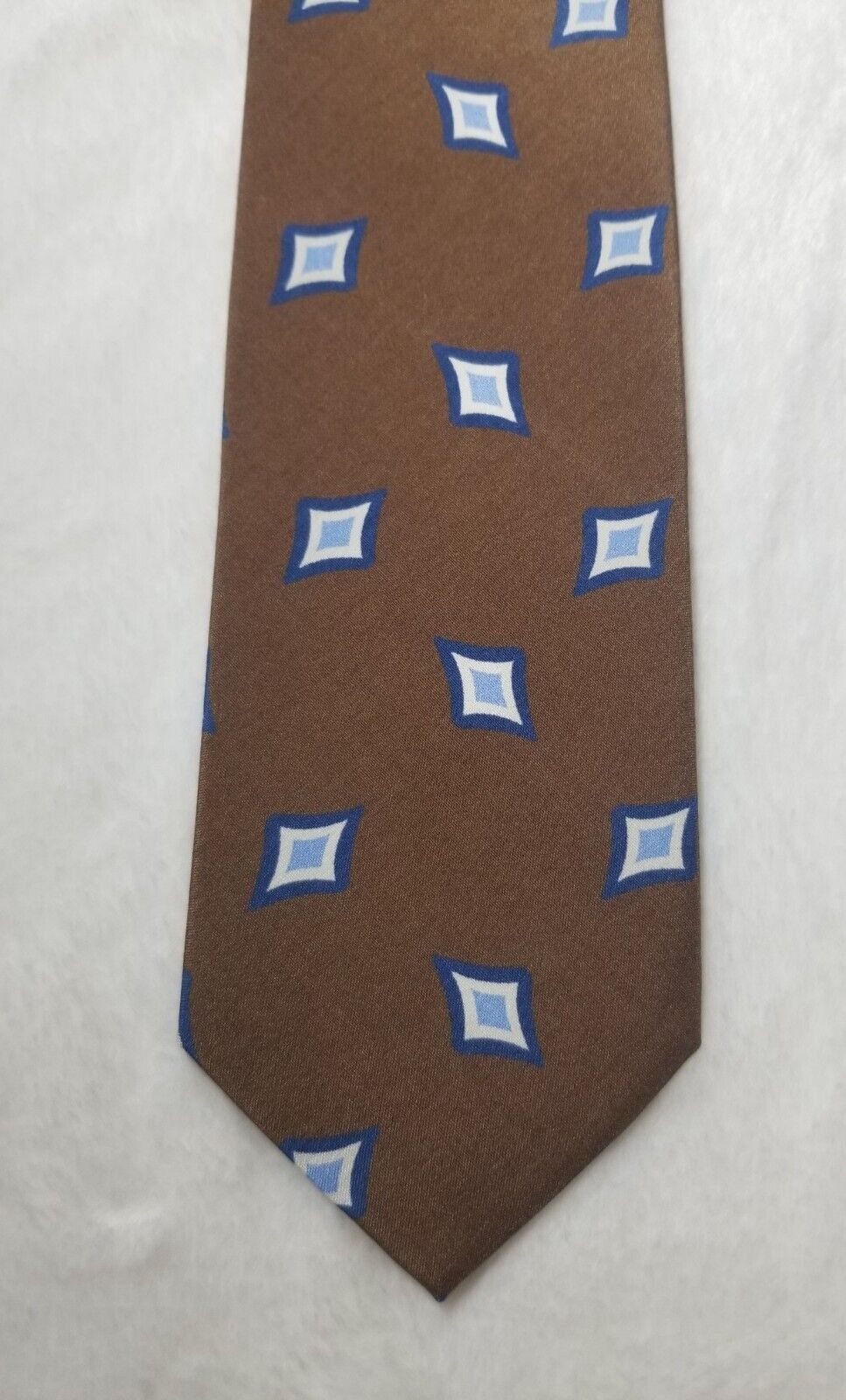 Brown Geometric Ancient Madder Silk Tie (Handmade in Italy)-4