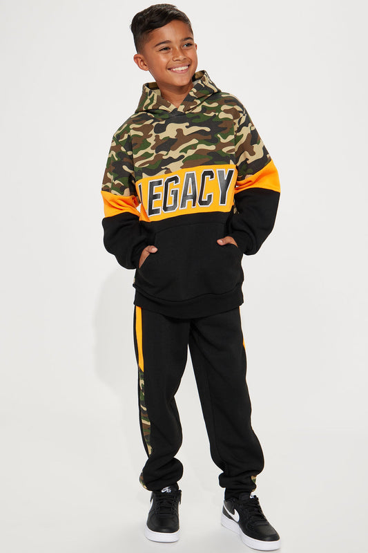 Mini Building My Legacy Fleece Jogger Set - Black/Orange