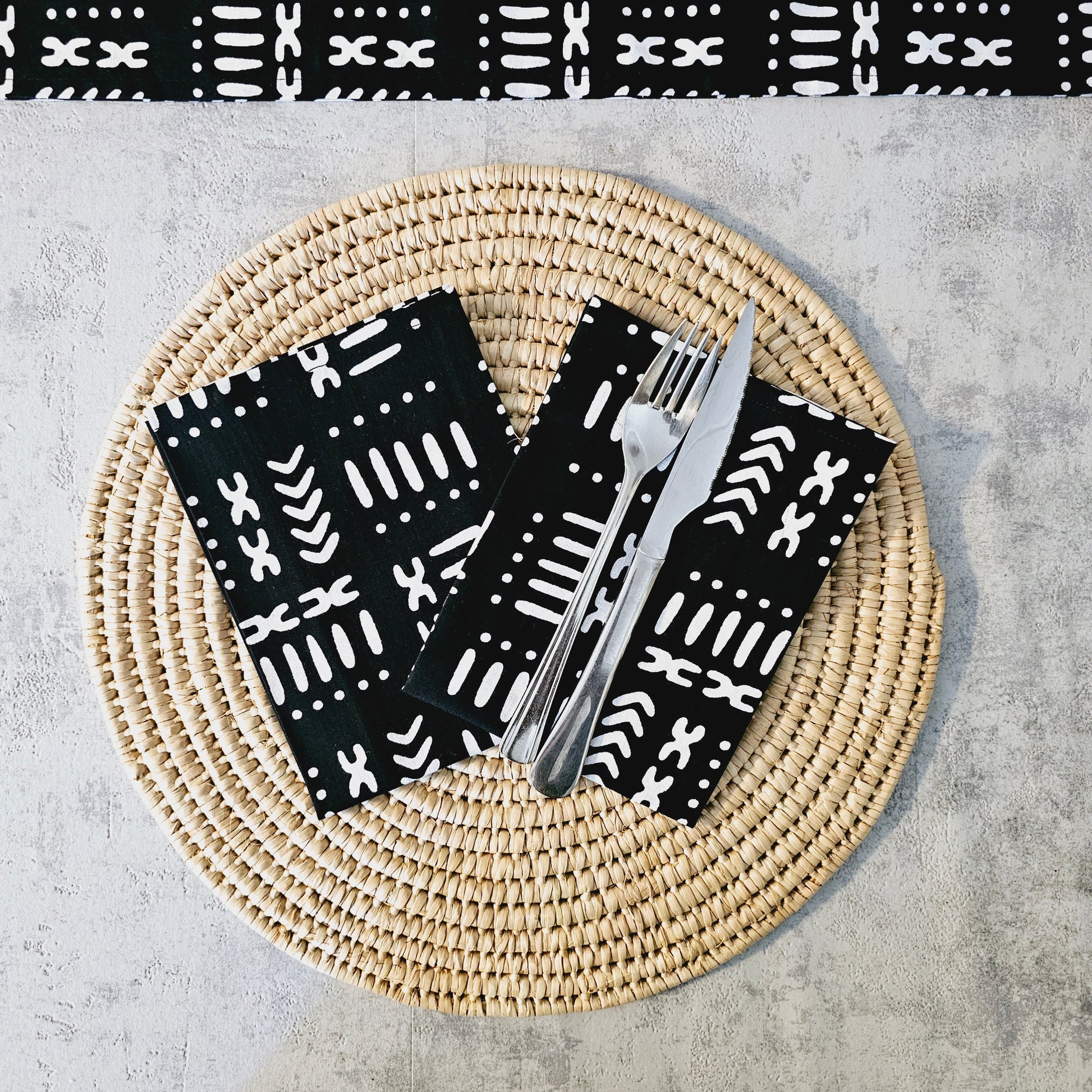 Set of 4 / 8 Napkins | 35x35cm | Black Mudcloth Print, Ankara Wax, 100% Cotton-2