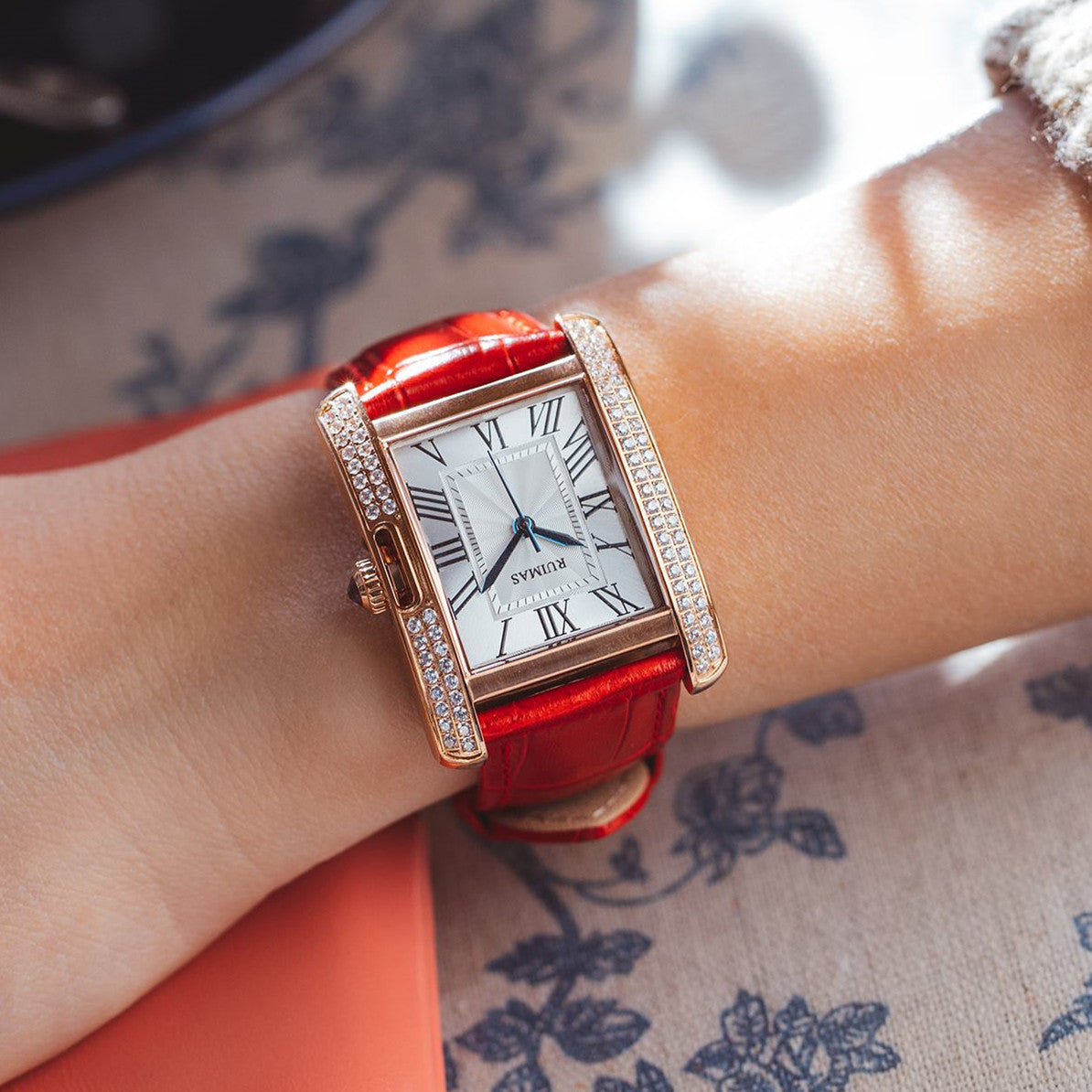 RUIMAS Fashion Automatic Mechanical Watch for Women Luxury Leather Ladies Wristwatch Waterproof Female Clock Reloj Mujer 6773-2