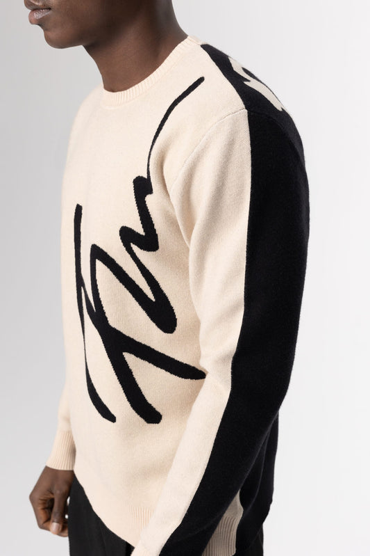 Jacquard fine knit FREISI sweater-a visually striking design featuring the contrasting jacquard Freisi logo adorning the front