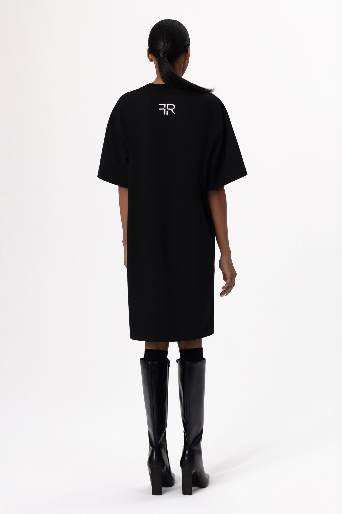 Experience the perfect blend of comfort and style with Freisi Relaxed Dress