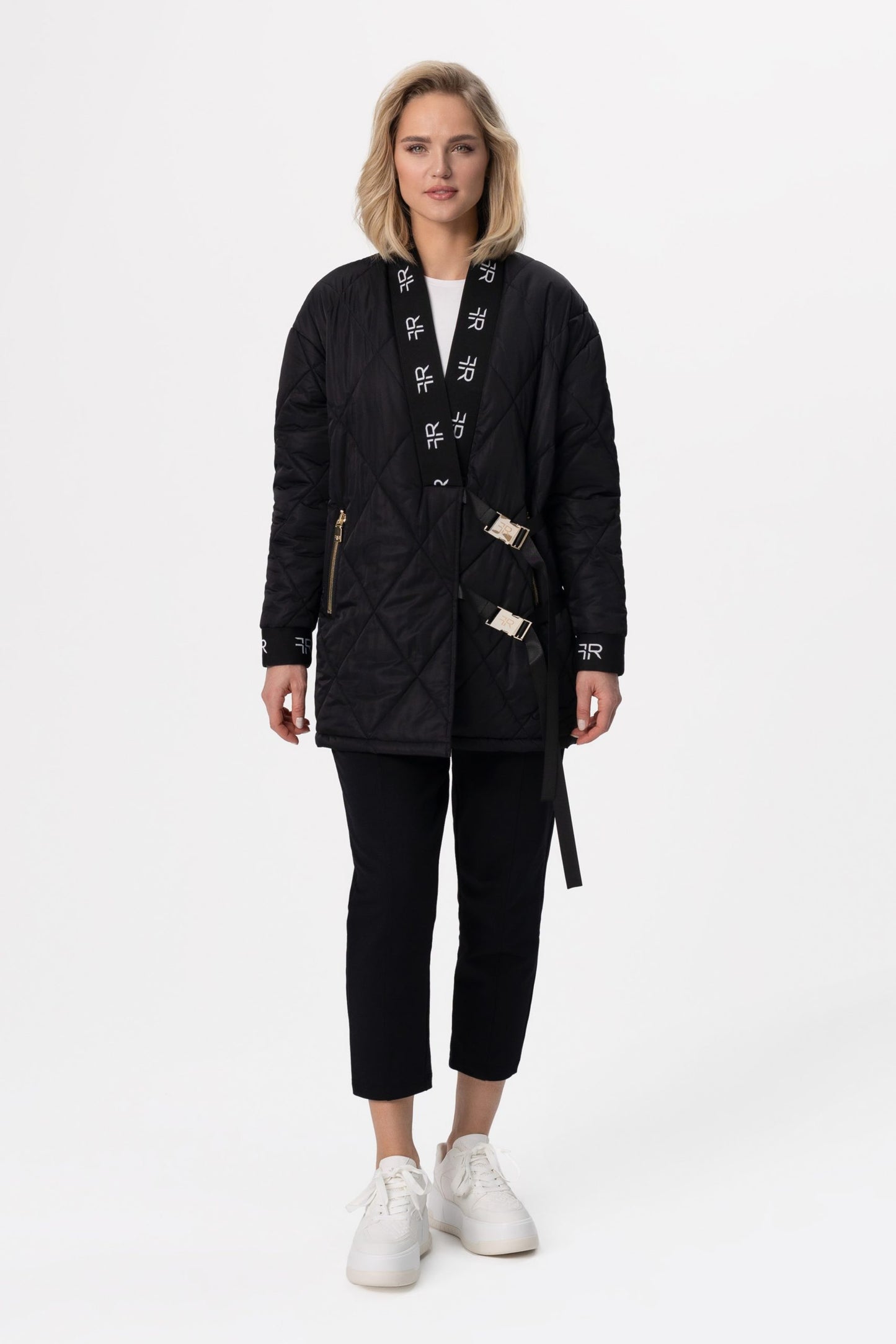 FREISI Padded Jacket — a fusion of timeless design and contemporary flair