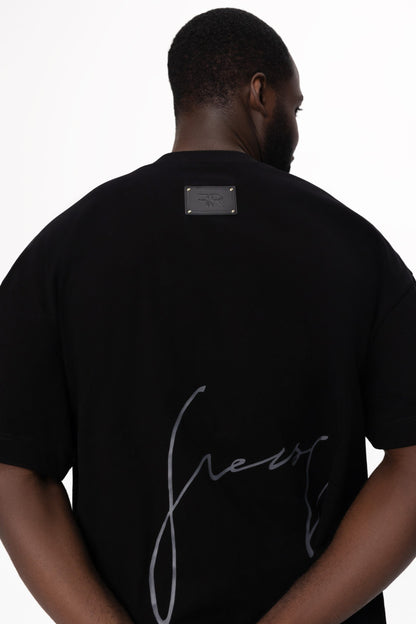 A wearable masterpiece that seamlessly blends art, style and comfort