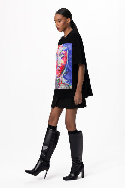 A wearable masterpiece that seamlessly blends art