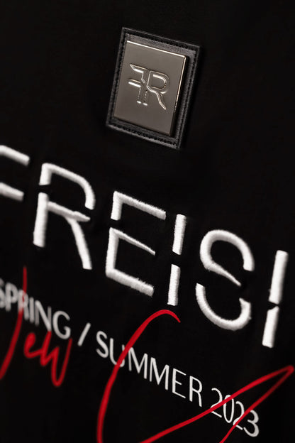  marks this T-shirt as a symbol of authentic craftsmanship and sophistication