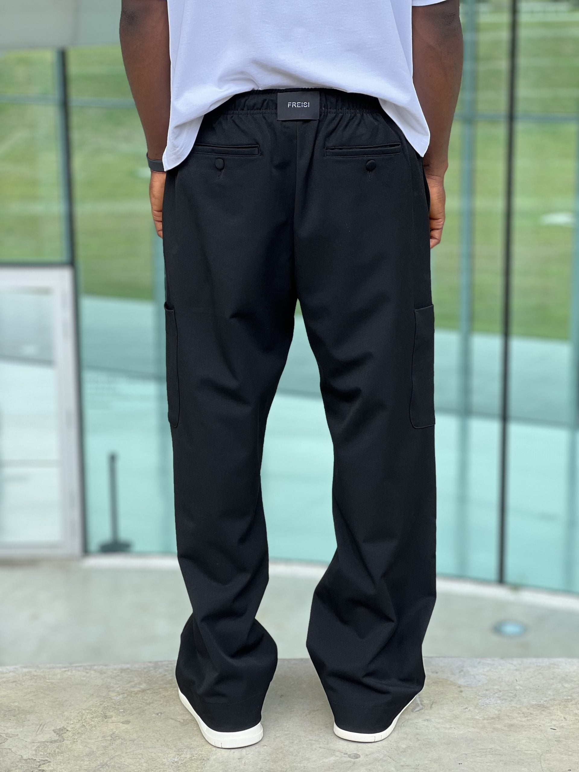 FREISI Wide-Fit Pants-3