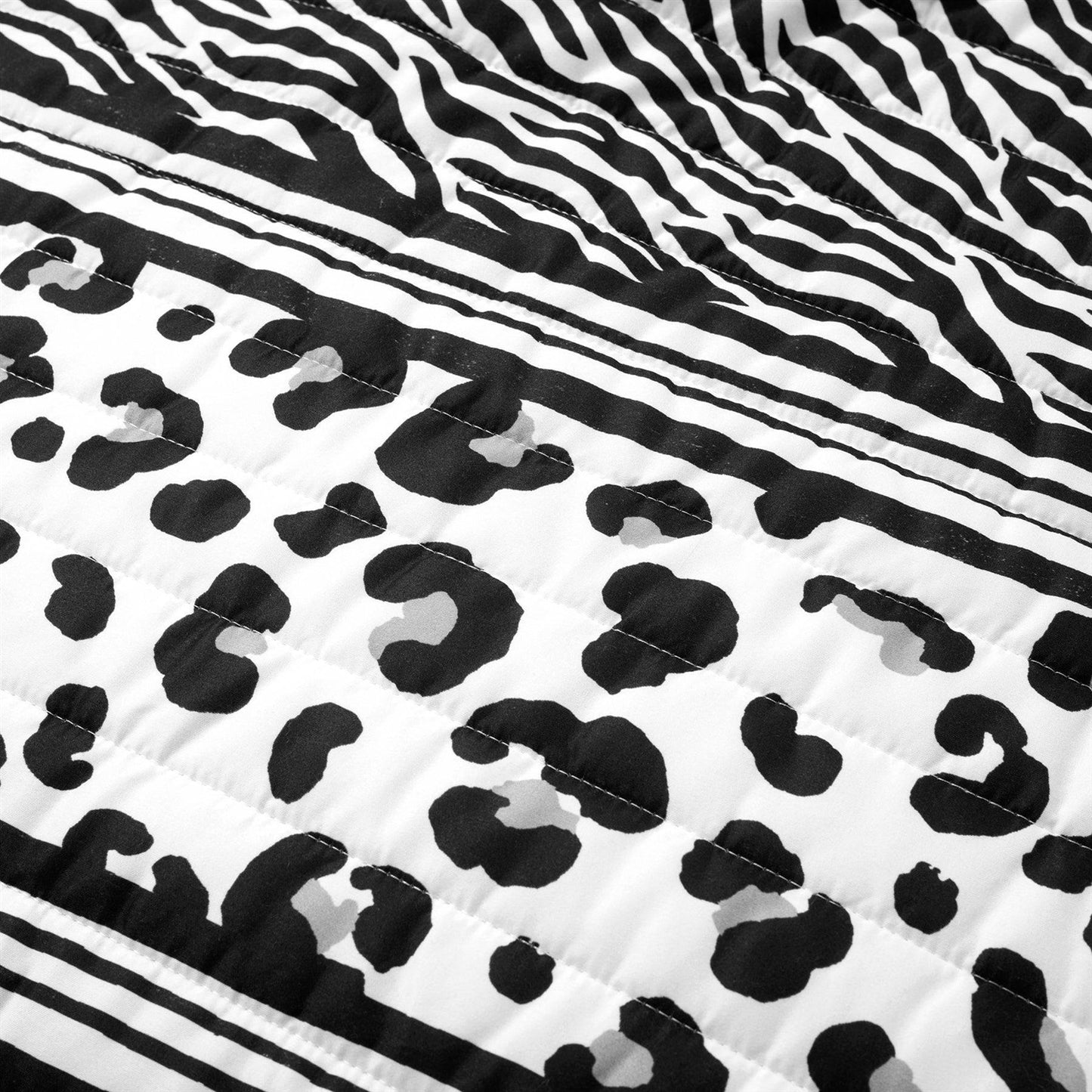 King Animal Print Zebra Leopard Black White Lightweight Reversible Quilt Set