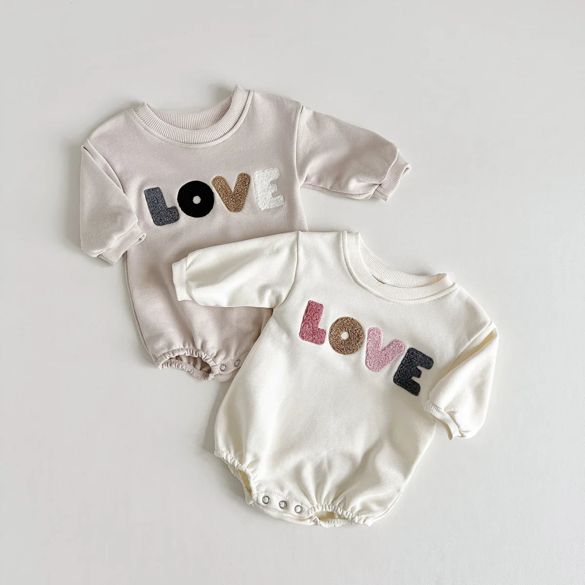 Sweatshirt with Romper Closure "Love" Multivariant-3
