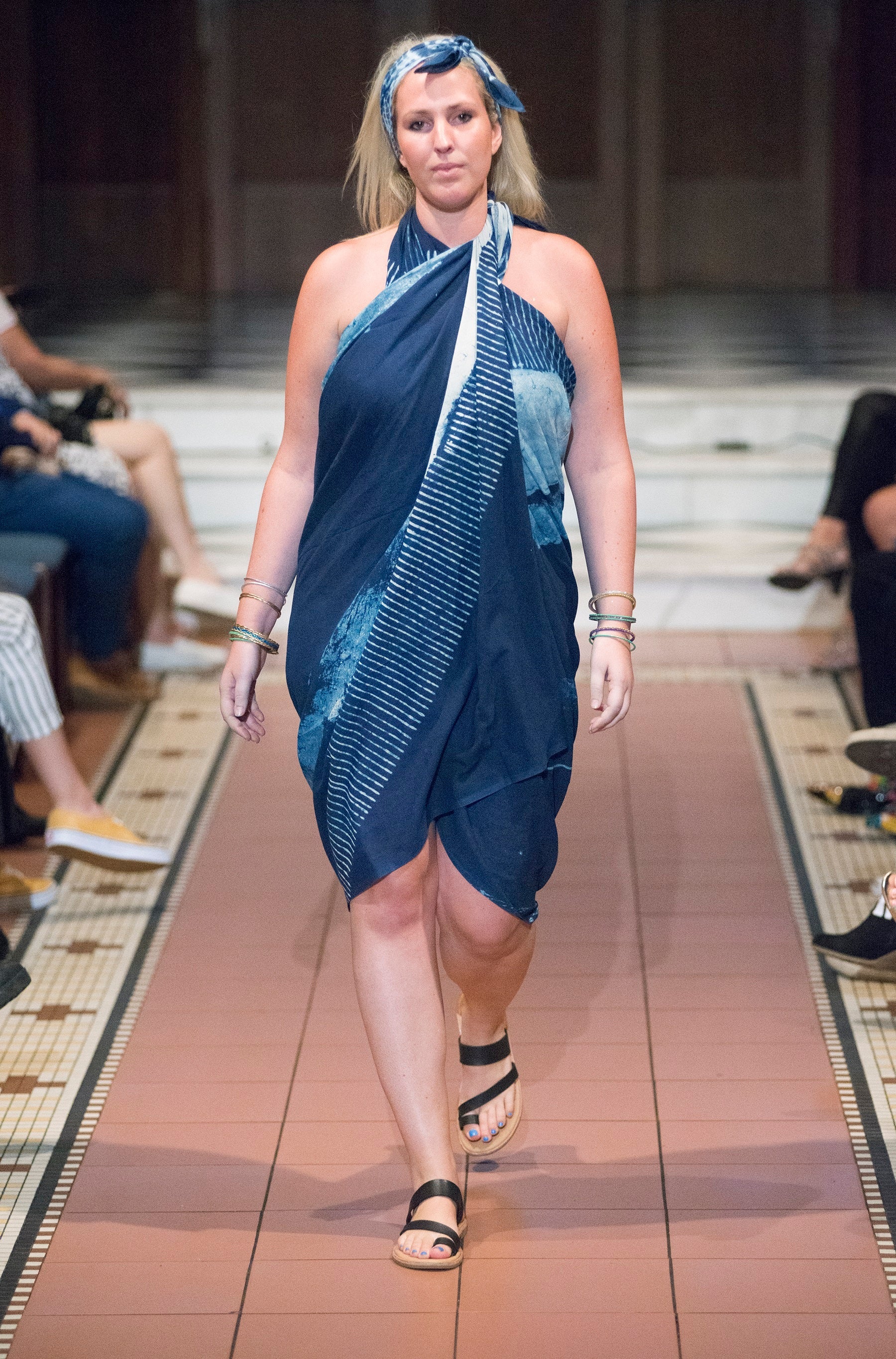 Serenity Indigo handprinted scarf-4